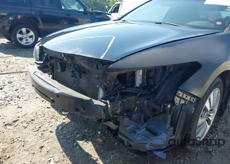 2011 Honda Accord Exl z USA, uszkodzony, nr VIN 1HGCS1B80BA013071